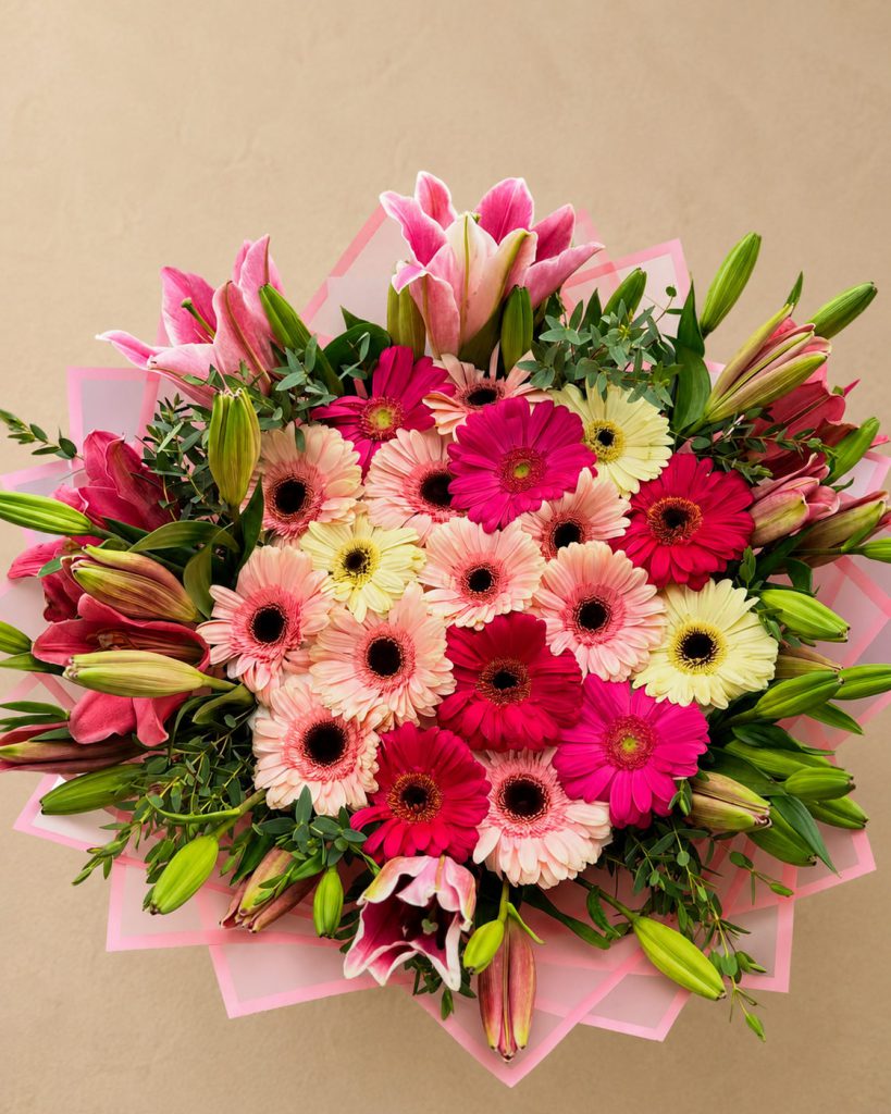 Ramo Premium de Gerberas y Liliums Rosas